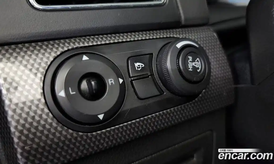 Chevrolet Captiva 2012 2.0 Автомат в Москве № 332745, фото 20