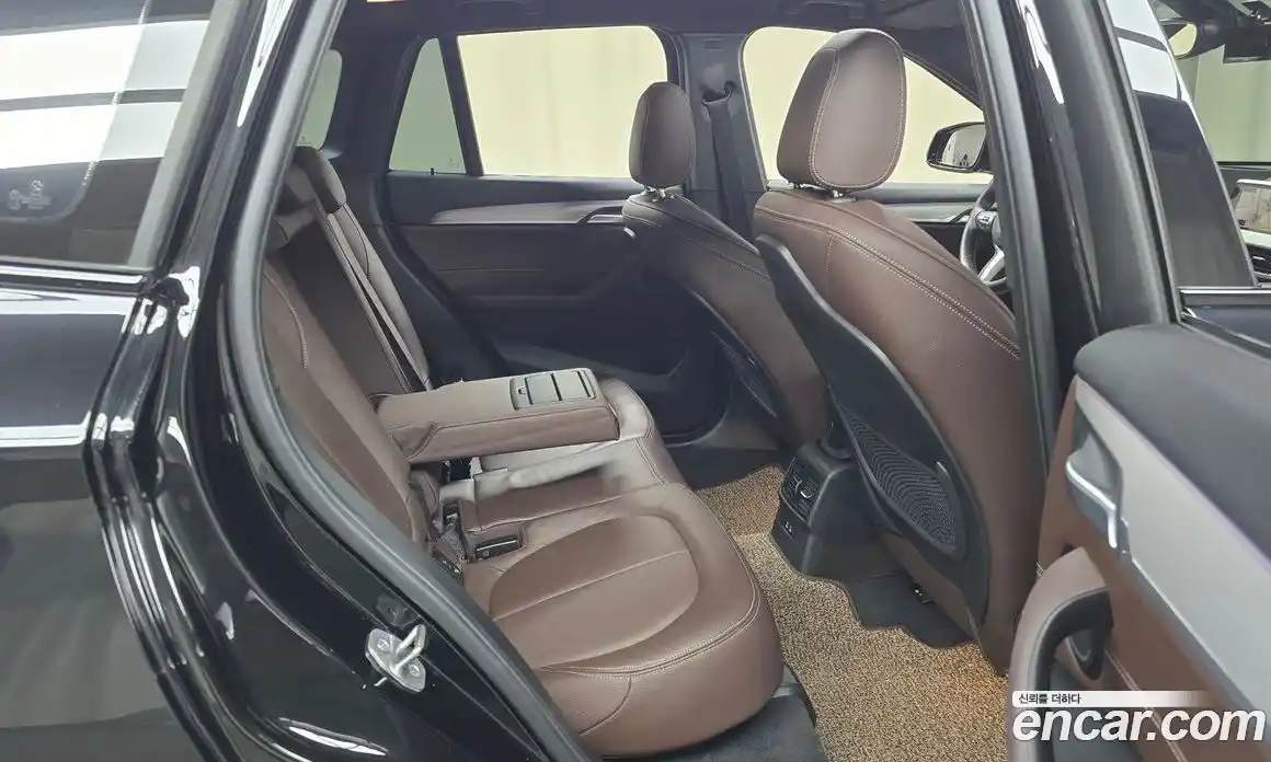 BMW X1 2022 2.0 Автомат в Москве № 335033, фото 4