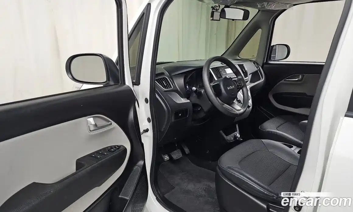 Kia Ray 2022 1.0 Автомат в Москве № 336682, фото 1