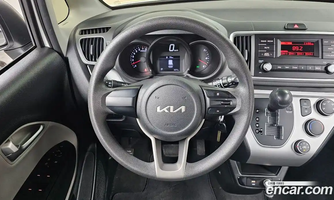 Kia Ray 2022 1.0 Автомат в Москве № 336682, фото 10