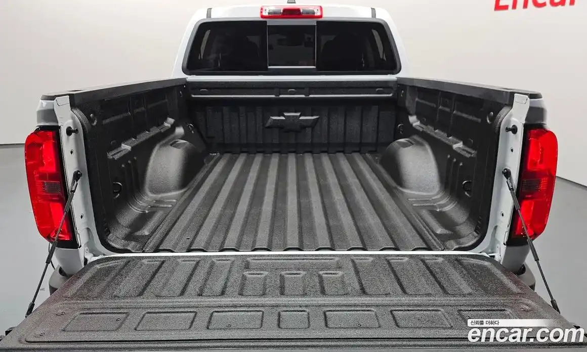 Chevrolet Colorado 2022 3.6 Автомат в Москве № 342312, фото 1