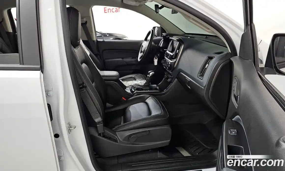 Chevrolet Colorado 2022 3.6 Автомат в Москве № 342312, фото 7