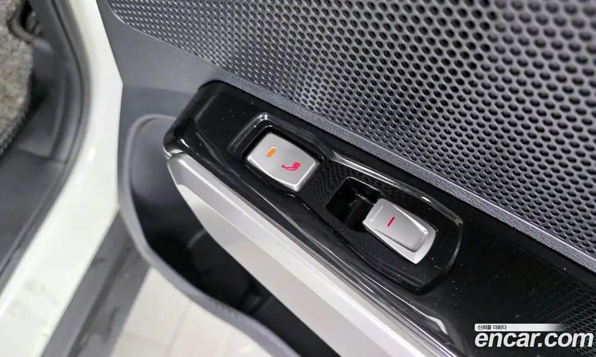 SsangYong TIBOLI 2015 1.6 Автомат в Москве № 34520, фото 5