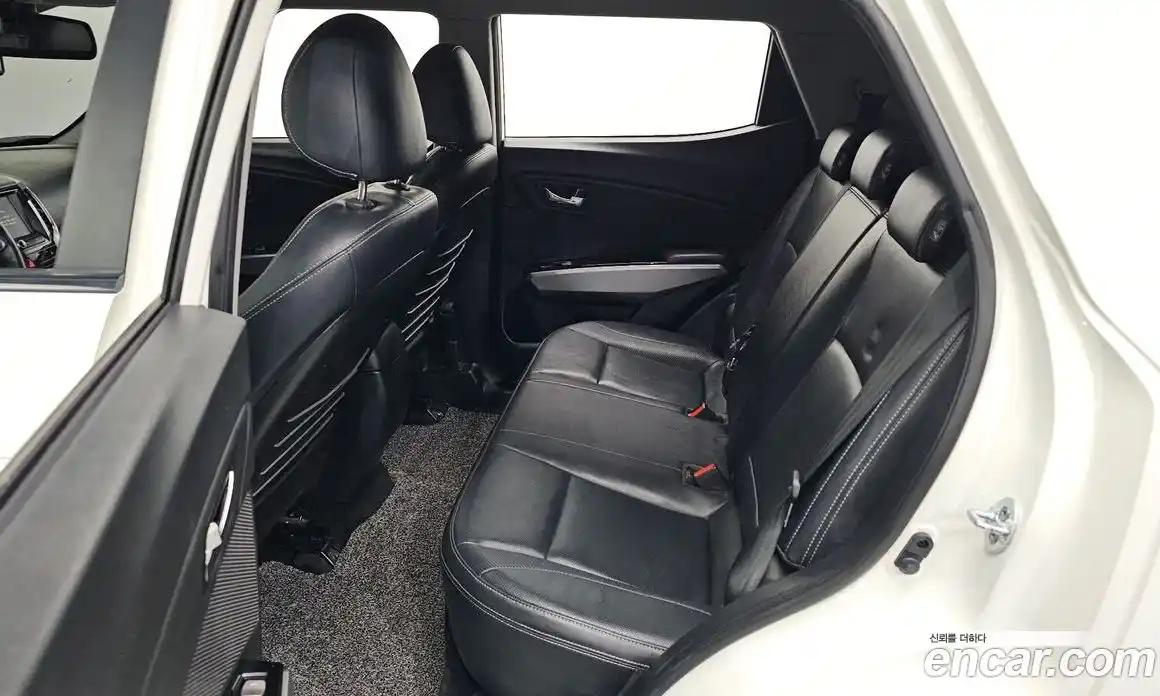 SsangYong TIBOLI 2016 1.6 Автомат в Москве № 35875, фото 3