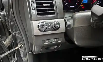 Chevrolet Captiva 2016 2.0 Автомат в Москве № 38092, миниатюра 2