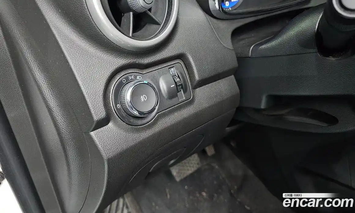 Chevrolet Trax 2016 1.4 Автомат в Москве № 39972, фото 11