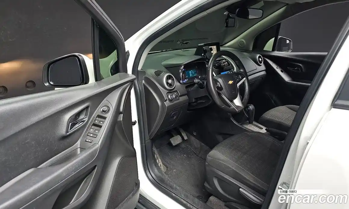 Chevrolet Trax 2016 1.4 Автомат в Москве № 39972, фото 18