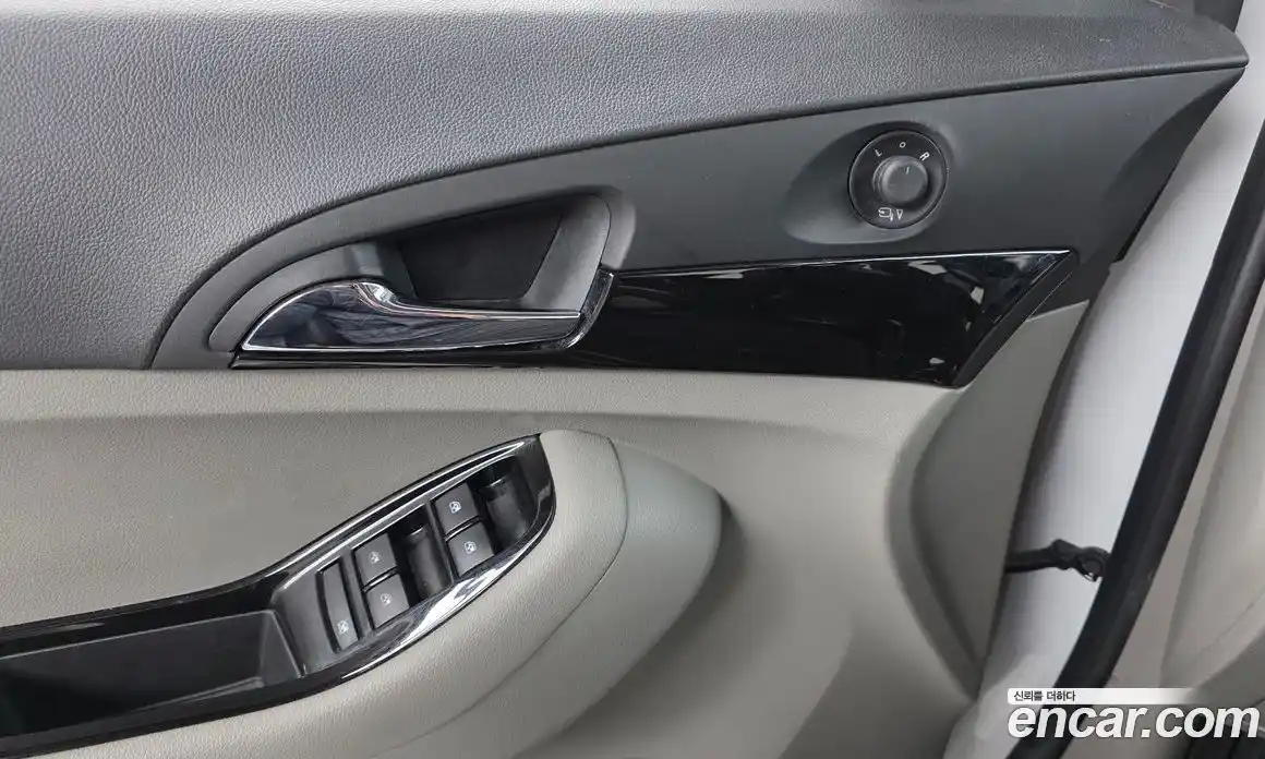 Chevrolet Orlando 2015 2.0 Автомат в Москве № 40106, фото 19