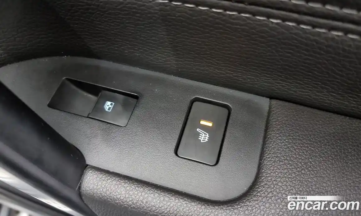 Chevrolet Captiva 2015 2.0 Автомат в Москве № 41406, фото 15