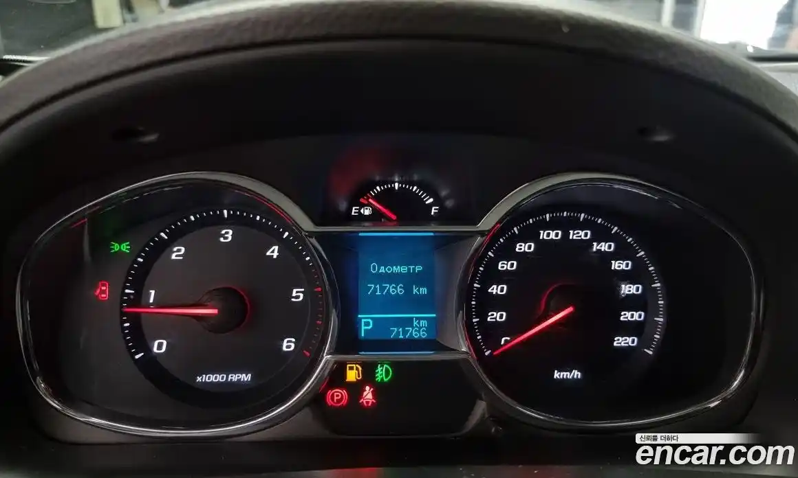 Chevrolet Captiva 2015 2.0 Автомат в Москве № 41406, фото 17