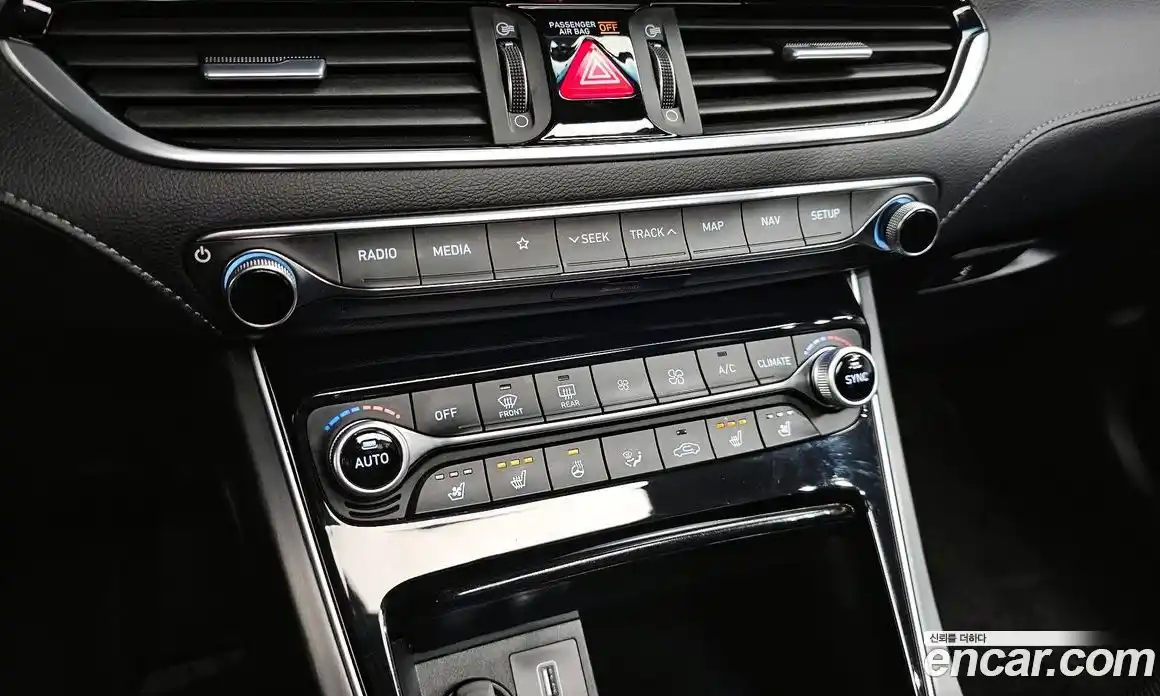 Hyundai Grandeur 2018 2.2 Автомат в Москве № 48743, фото 12