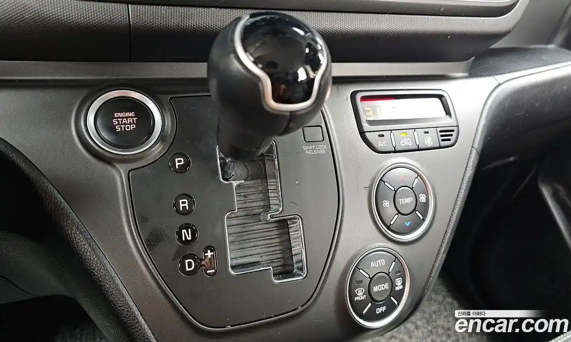 Kia Ray 2023 1.0 Автомат в Москве № 52676, фото 6