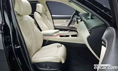 Genesis GV70 2024 2.5 Автомат в Москве № 56553, миниатюра 5