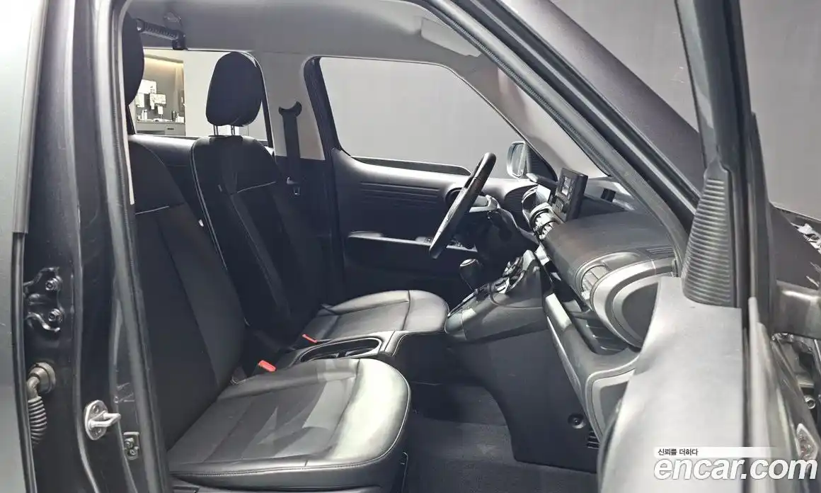 Hyundai Casper 2024 1.0 Автомат в Москве № 7075, фото 3