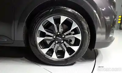 Kia Canival 2023 3.5 Автомат в Москве № 756, миниатюра 3