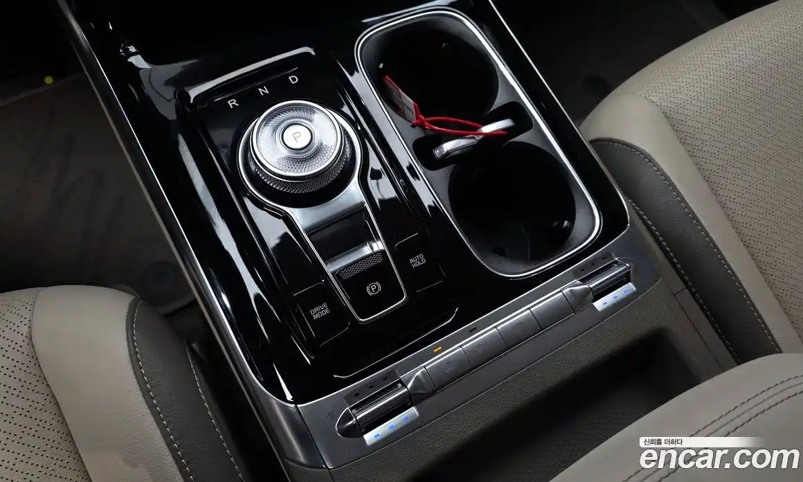 Kia Canival 2023 3.5 Автомат в Москве № 756, фото 5