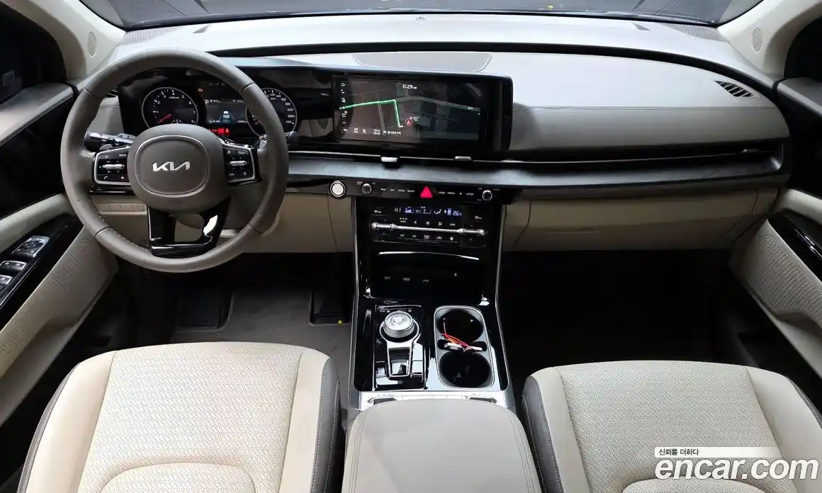 Kia Canival 2023 3.5 Автомат в Москве № 756, фото 8