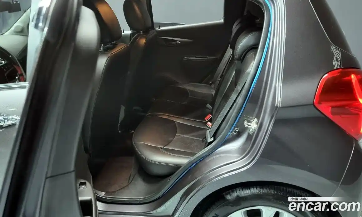 Chevrolet Spark 2016 1.0 Автомат в Москве № 82492, фото 13