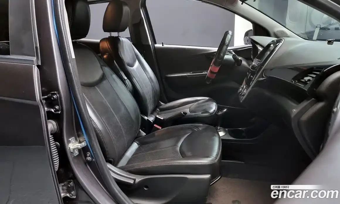 Chevrolet Spark 2016 1.0 Автомат в Москве № 82492, фото 15