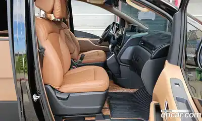 Hyundai Staria 2023 2.2 Автомат в Москве № 9469, миниатюра 3