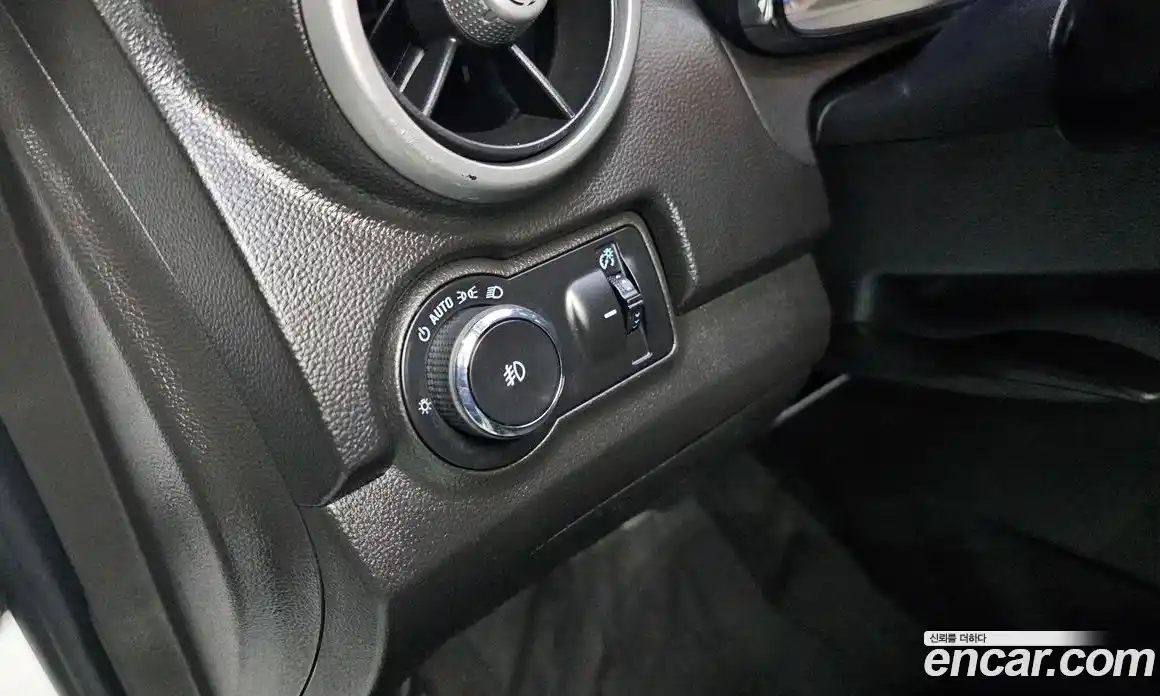 Chevrolet Trax 2016 1.4 Автомат в Москве № 100652, фото 11