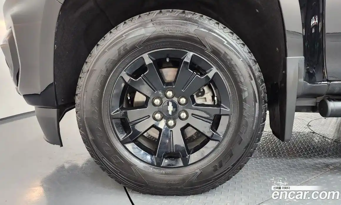 Chevrolet Colorado 2021 3.6 Автомат в Москве № 100904, фото 13