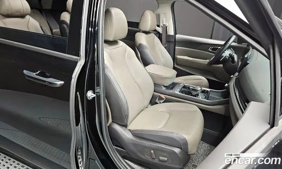 Kia Canival 2025 2.2 Автомат в Москве № 102525, фото 3