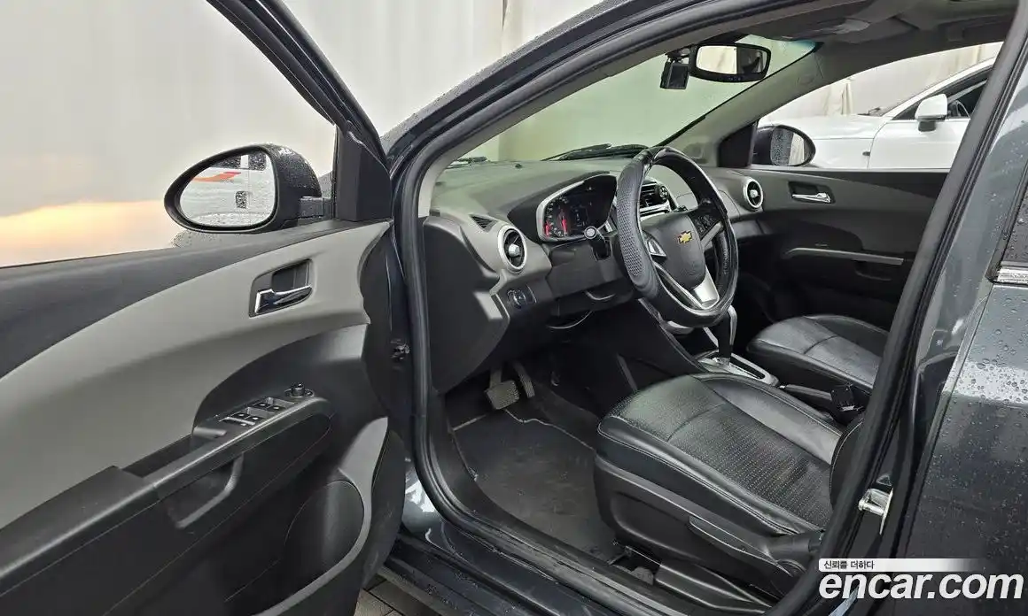 Chevrolet Aveo 2017 1.4 Автомат в Москве № 104919, фото 12