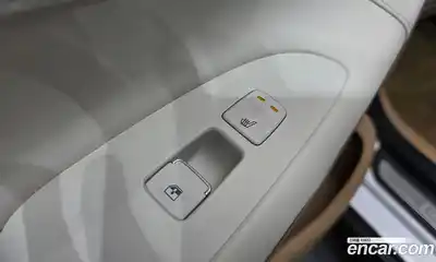 Hyundai Grandeur 2022 2.4 Автомат в Москве № 108939, миниатюра 3