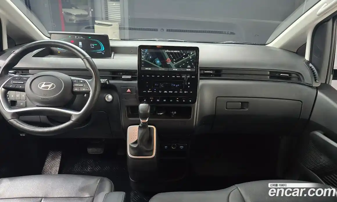 Hyundai Staria 2025 1.6 Автомат в Москве № 109715, фото 4