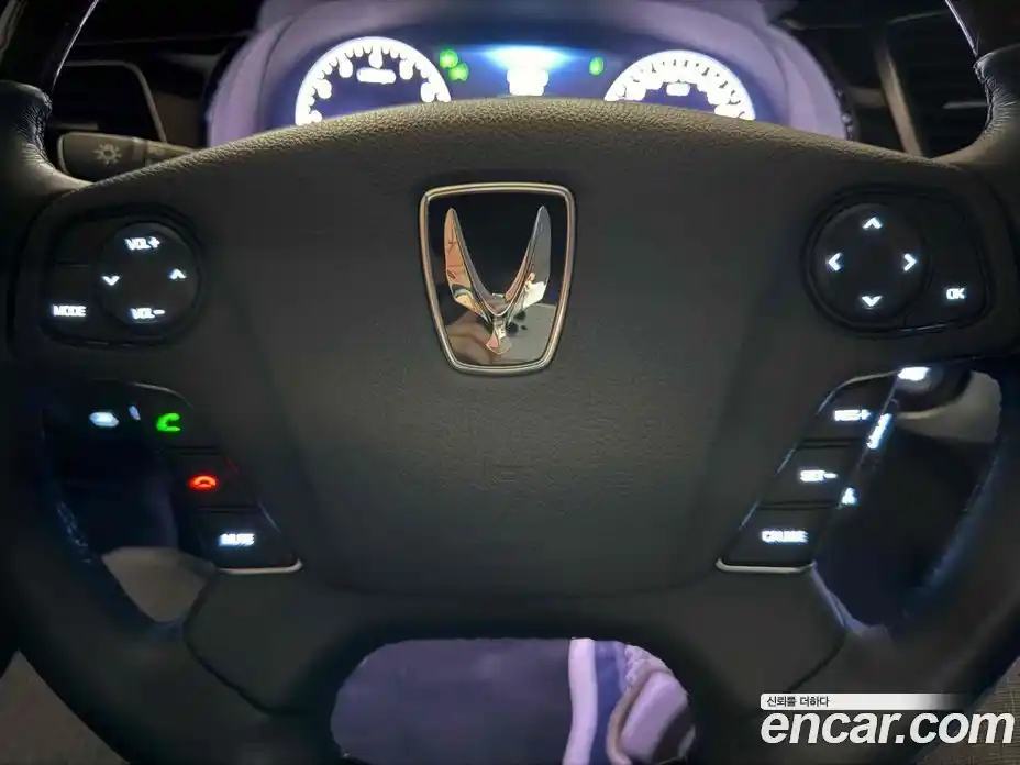 Hyundai Equus 2015 3.8 Автомат в Москве № 110933, фото 14