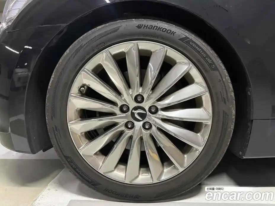 Hyundai Equus 2015 3.8 Автомат в Москве № 110933, фото 19