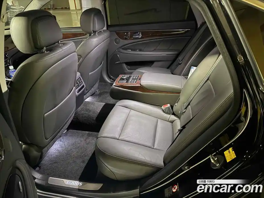 Hyundai Equus 2015 3.8 Автомат в Москве № 110933, фото 20