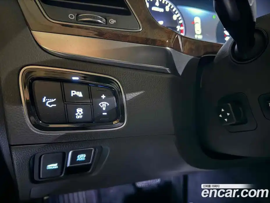 Hyundai Equus 2015 3.8 Автомат в Москве № 110933, фото 7