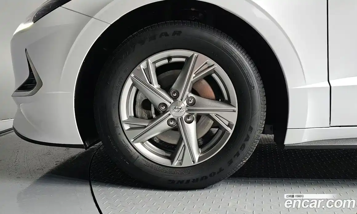 Hyundai Sonata 2020 2.0 Автомат в Москве № 113378, фото 11