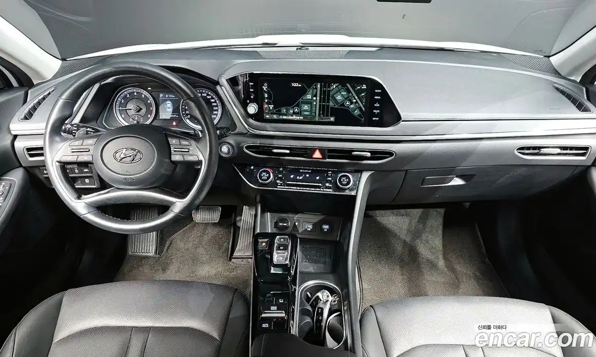 Hyundai Sonata 2020 2.0 Автомат в Москве № 113378, фото 12