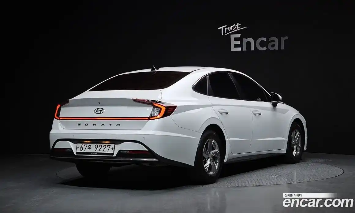 Hyundai Sonata 2020 2.0 Автомат в Москве № 113378, фото 5