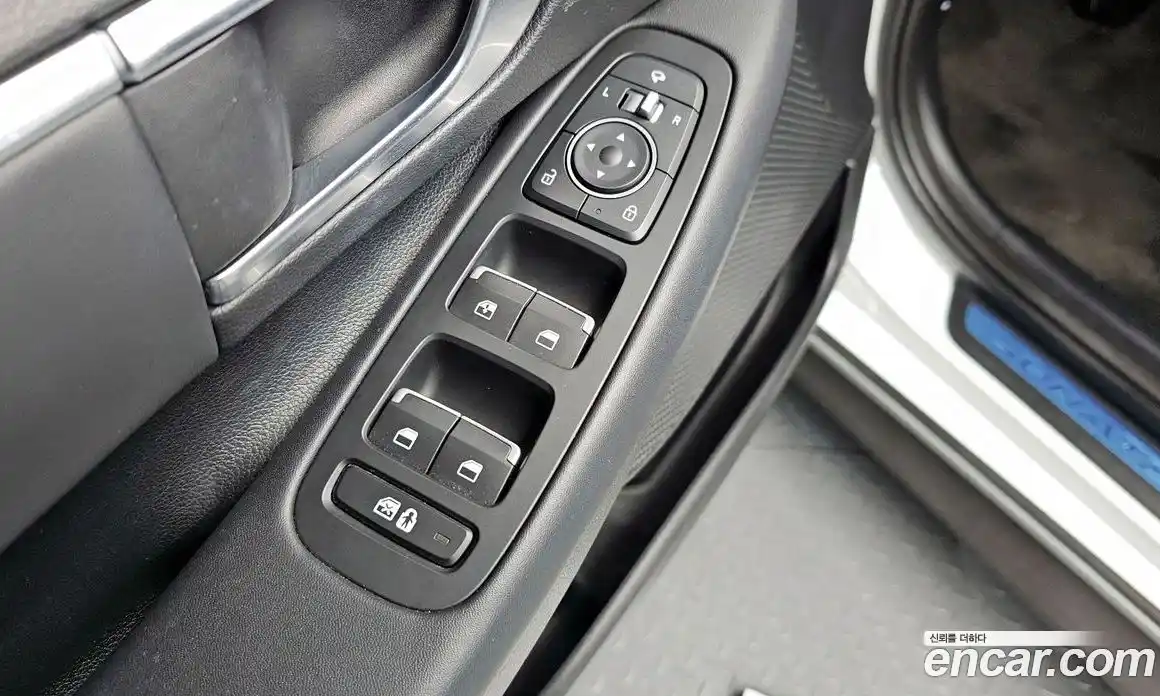 Hyundai Sonata 2020 2.0 Автомат в Москве № 113378, фото 7