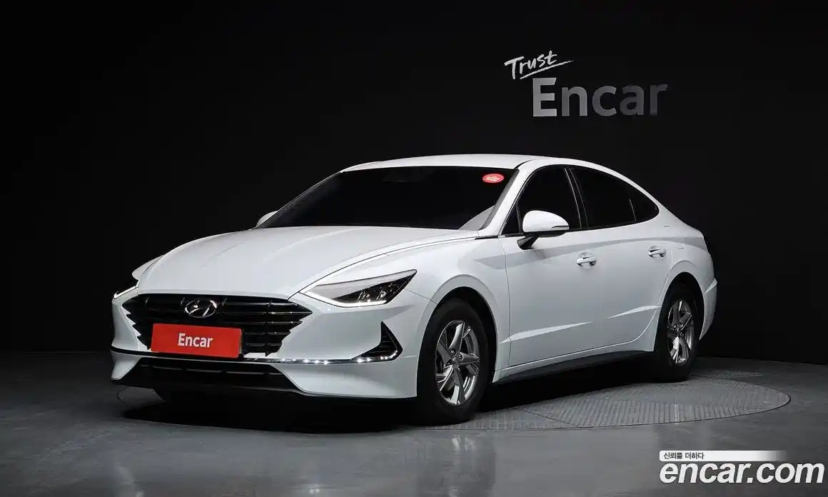 Hyundai Sonata 2020 2.0 Автомат в Москве № 113378, фото 10