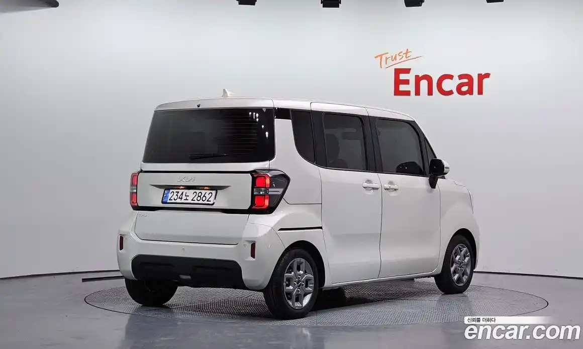 Kia Ray 2024 1.0 Автомат в Москве № 114759, фото 17