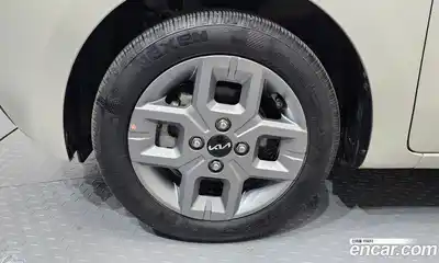 Kia Ray 2024 1.0 Автомат в Москве № 114759, миниатюра 2