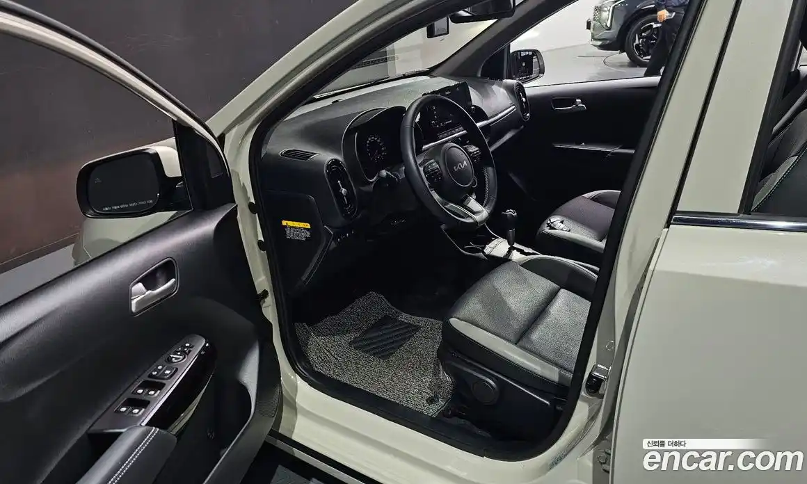 Kia Morning 2023 1.0 Автомат в Москве № 115707, фото 6