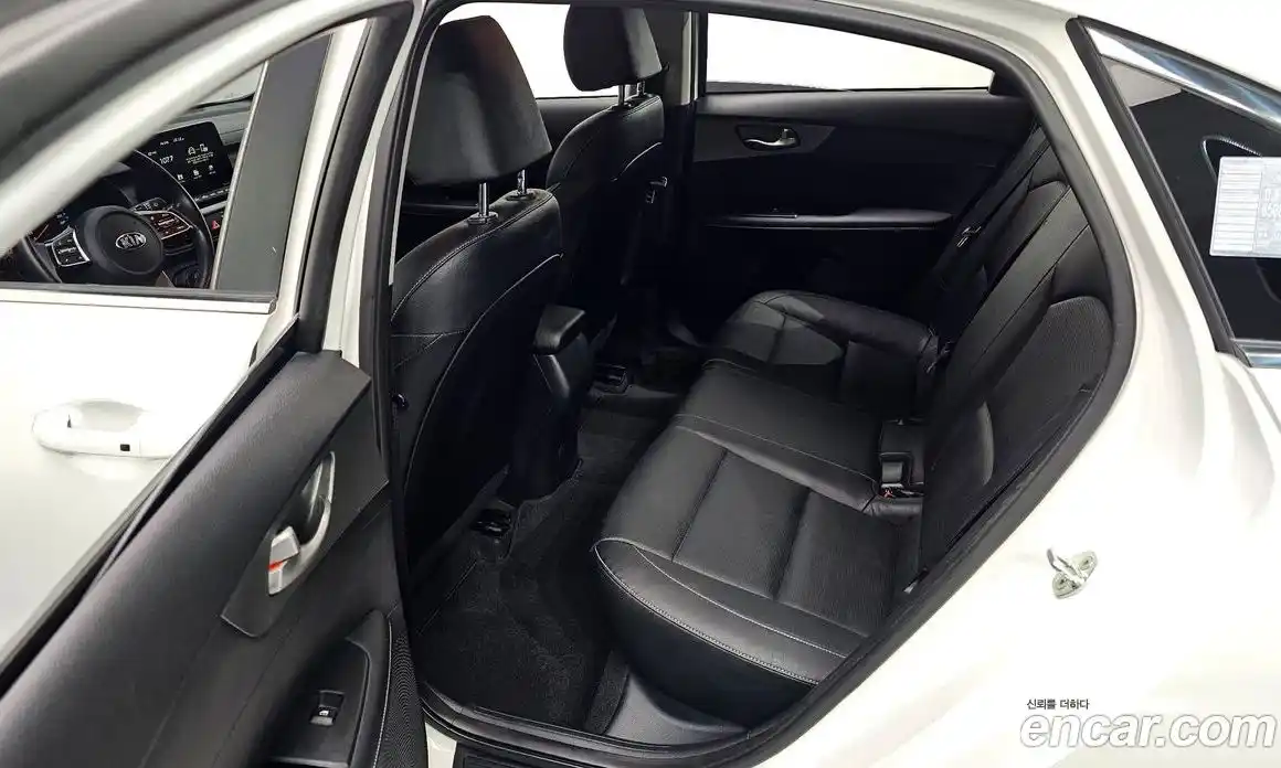 Kia K3 2019 1.6 Автомат в Москве № 120063, фото 15