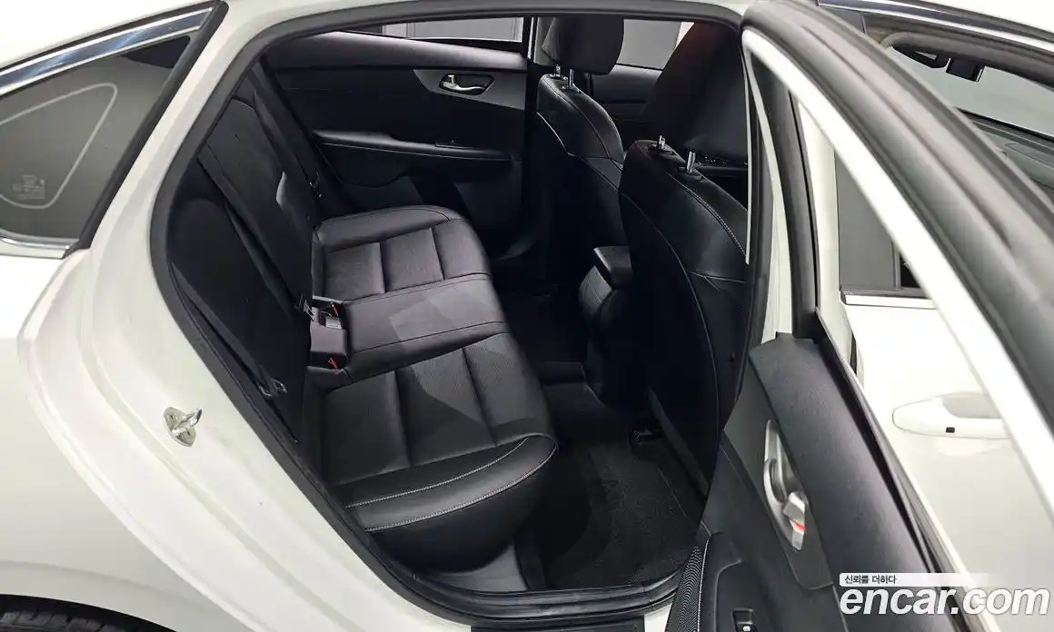 Kia K3 2019 1.6 Автомат в Москве № 120063, фото 16