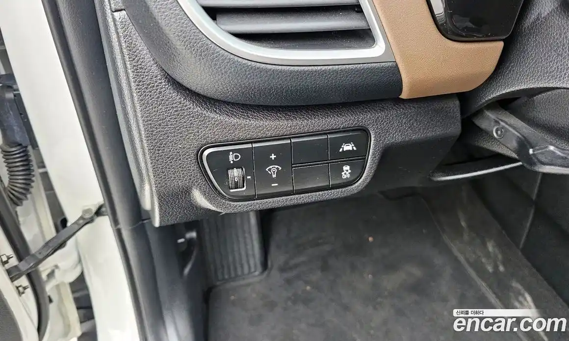 Kia Seltos 2023 1.6 Автомат в Москве № 121414, фото 13