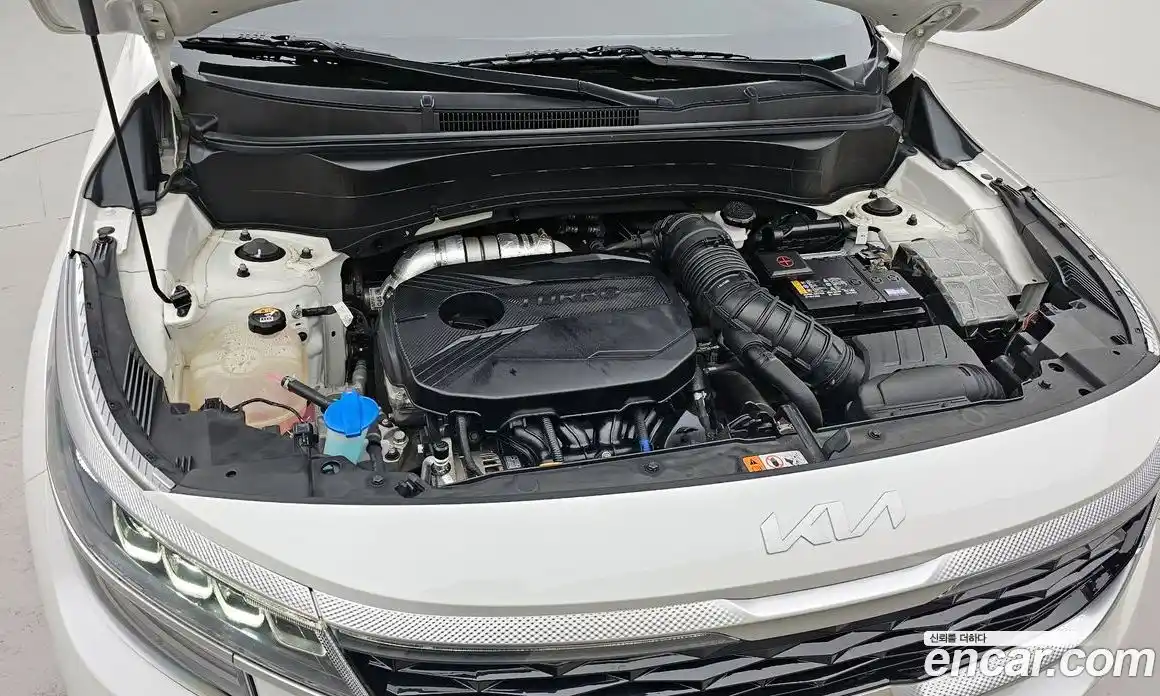 Kia Seltos 2023 1.6 Автомат в Москве № 121414, фото 5