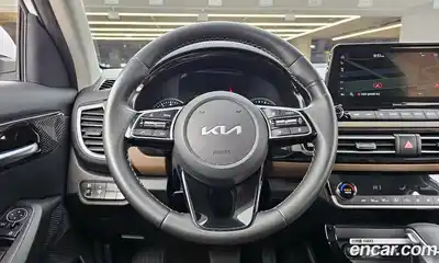 Kia Seltos 2023 1.6 Автомат в Москве № 121414, миниатюра 7