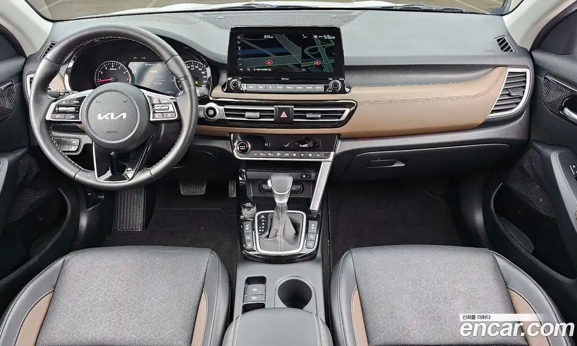 Kia Seltos 2023 1.6 Автомат в Москве № 121414, фото 8