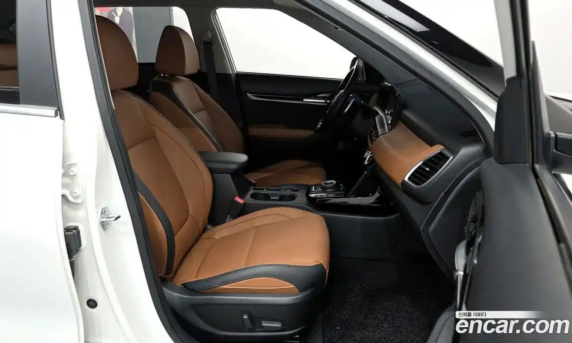 Kia Seltos 2023 1.6 Автомат в Москве № 122244, фото 5