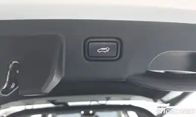 Kia Seltos 2023 1.6 Автомат в Москве № 122244, миниатюра 7